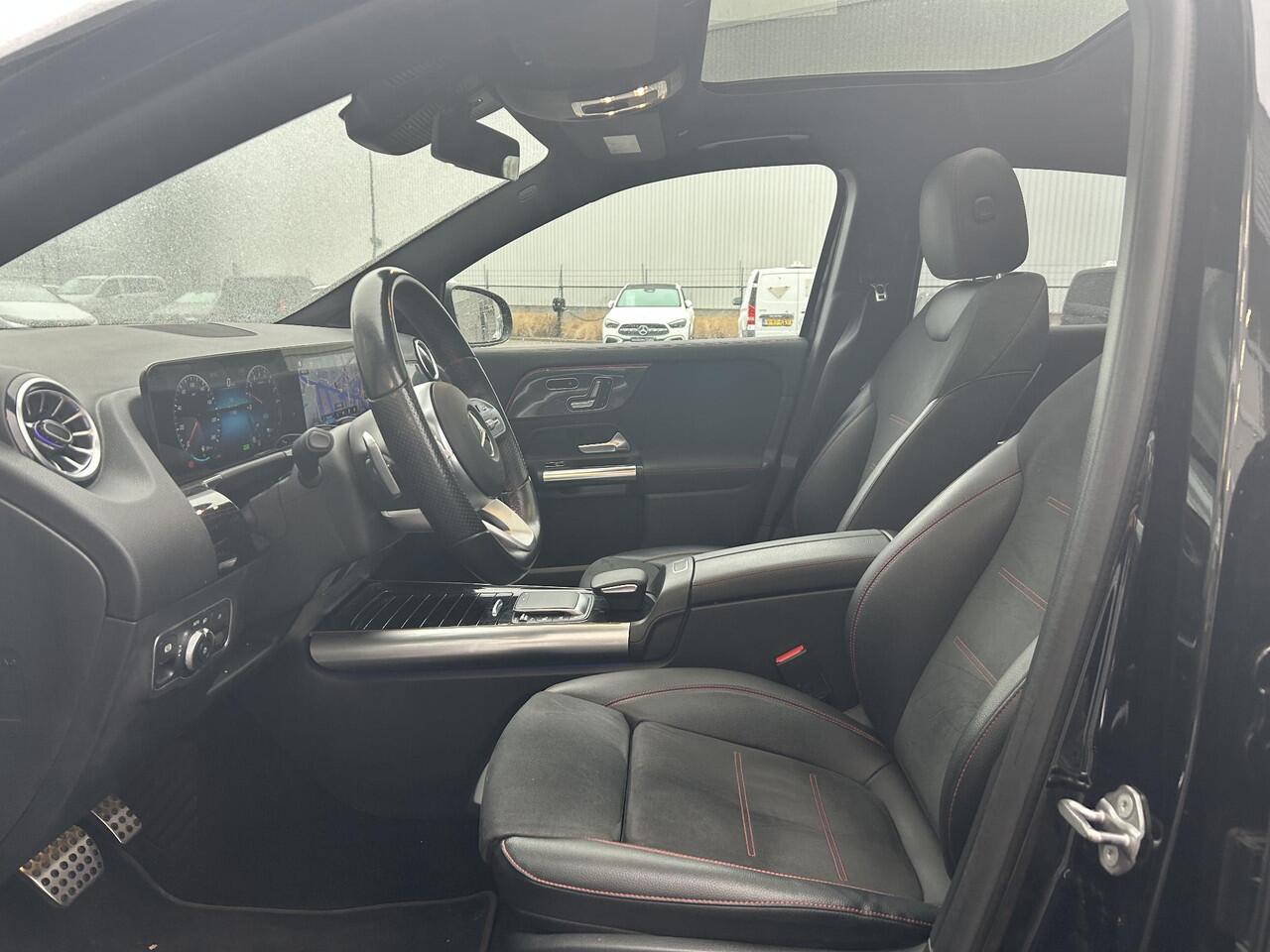 Mercedes-Benz GLA-KLASSE 250 e Business Solution AMG Limited | Memory Seats | Multibeam LED | Panoramadak | Keyless Go | Sfeerverlichting | Achteruitrijcamera