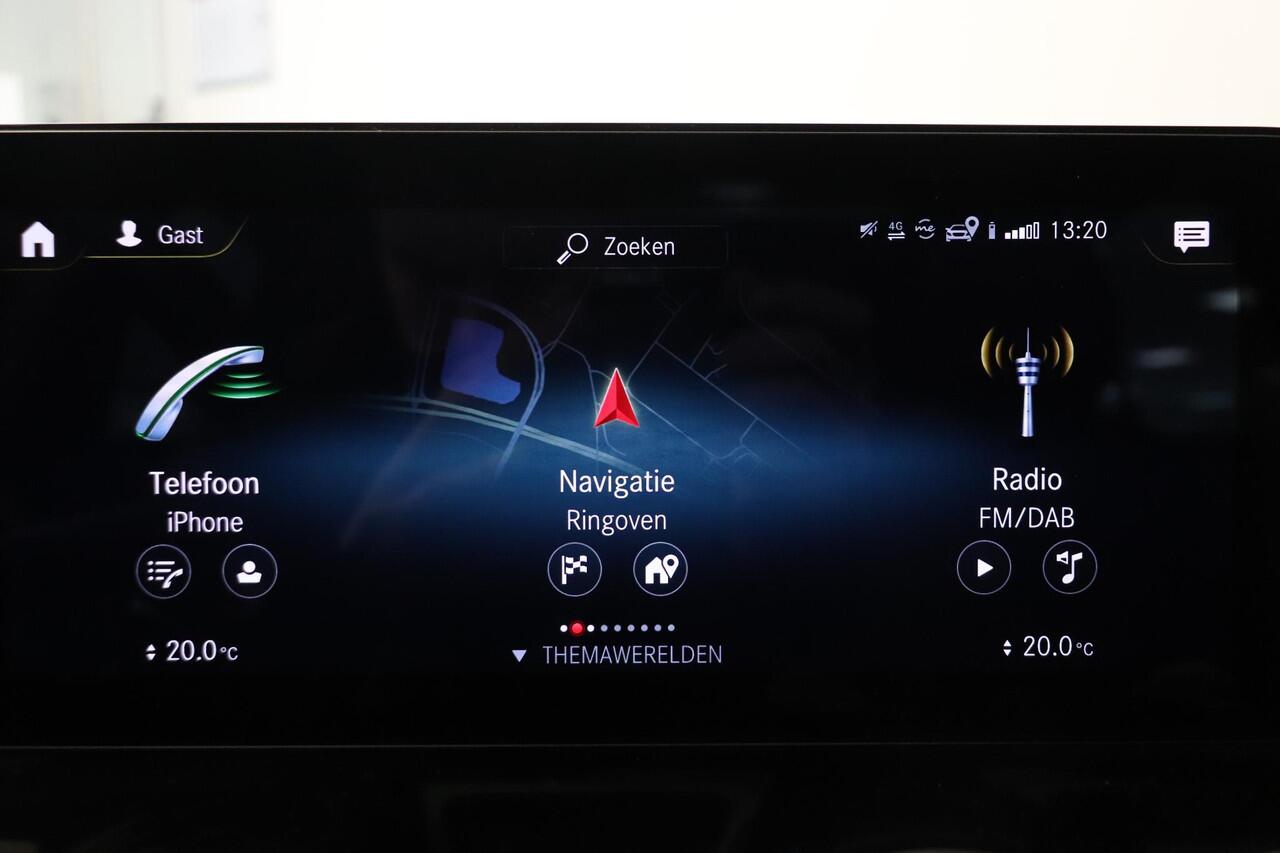 Mercedes-Benz GLA-KLASSE 200 Business Solution AMG | Burmester | Panoramadak | Matrix LED | Memory |