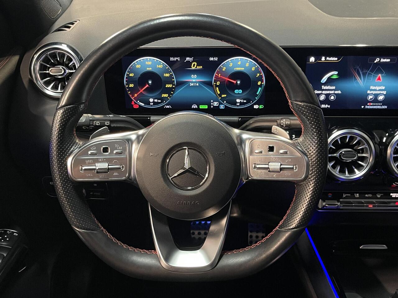 Mercedes-Benz GLA-KLASSE 250 e AMG Line 19"/Panoramadak/Trekhaak/Dodehoek/Adaptieve cruise/360 camera/Keyless/Matrix LED/Stoelverwarming/Apple Carplay & Android Auto
