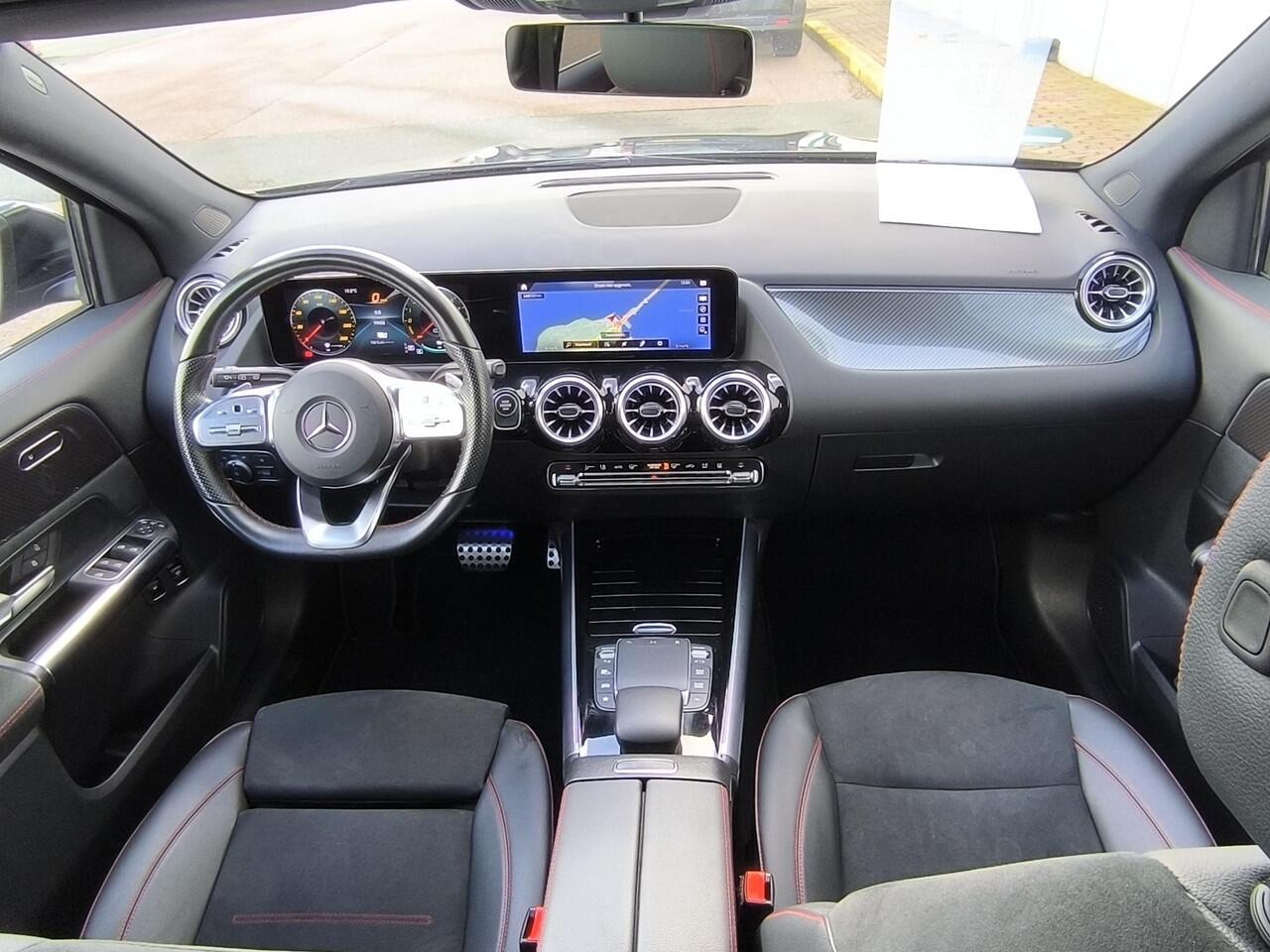 Mercedes-Benz GLA-KLASSE 250 e Business Solution AMG Limited Org NL auto, led koplampen,electr A klep, carplay Dab audio, leder alcantara, stoel verwarming