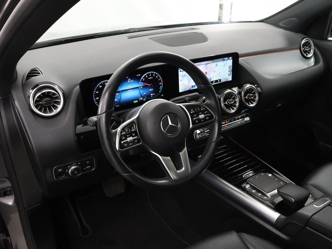 Mercedes-Benz GLA-KLASSE 250 e Luxury Line | Panoramadak | Night pakket | Multibeam |