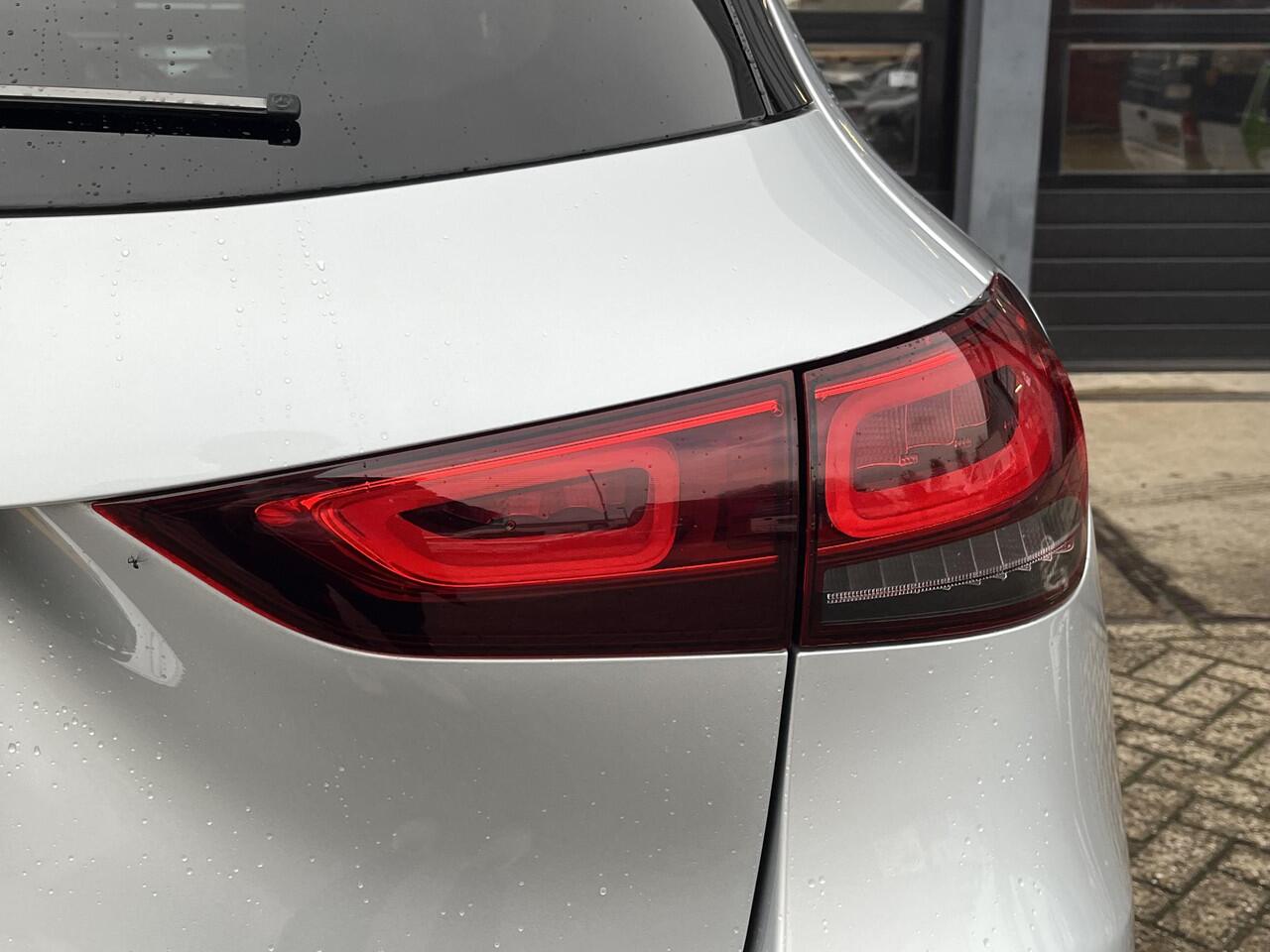 Mercedes-Benz GLA-KLASSE 250 e AMG Line