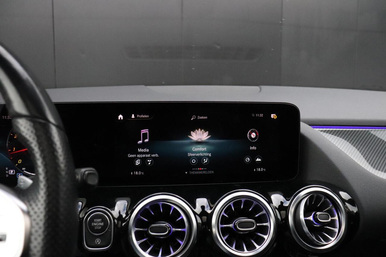 Mercedes-Benz GLA-KLASSE 180 AMG Line | PANO | CAMERA | NAVI | CRUISE | LMV |