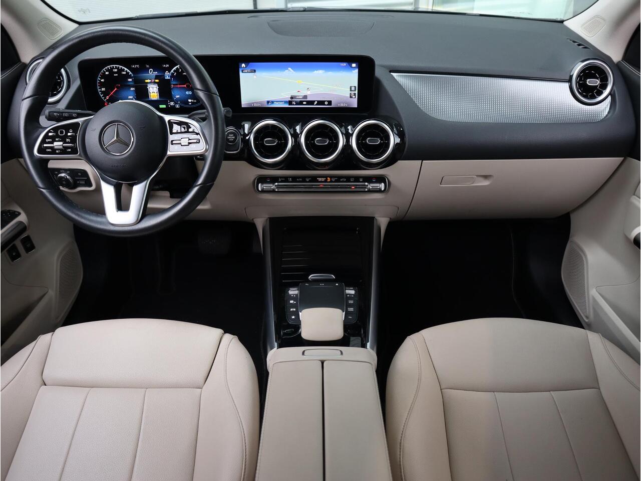 Mercedes-Benz GLA-KLASSE 250 e Star Edition