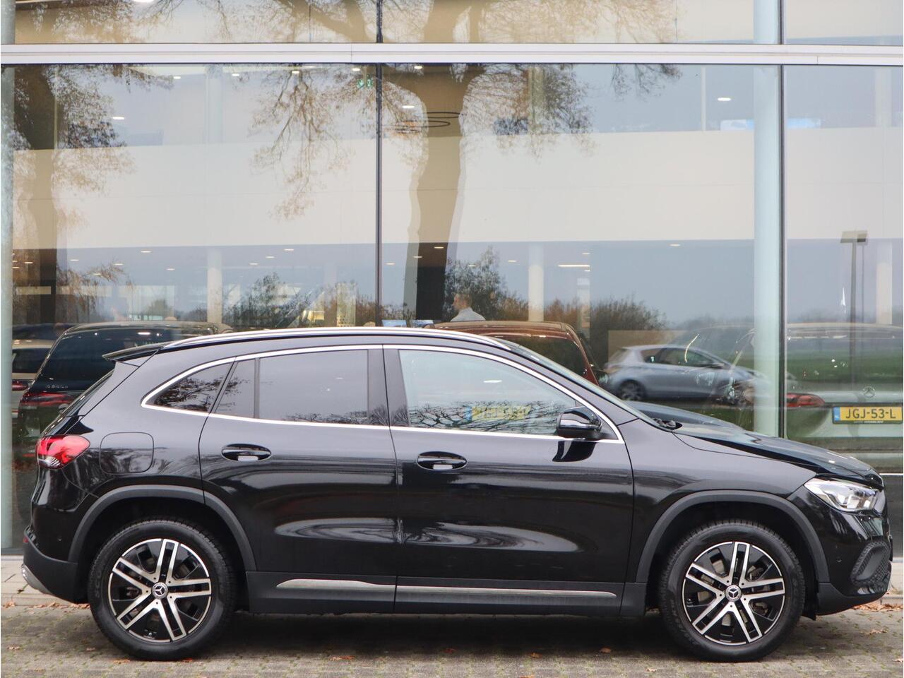 Mercedes-Benz GLA-KLASSE 250 e Star Edition