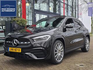 mercedes-benz-gla-klasse-250-e-amg-