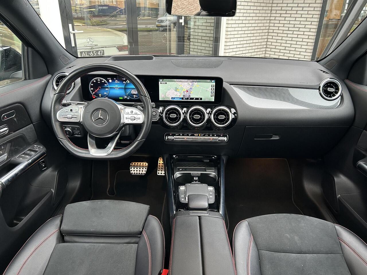 Mercedes-Benz GLA-KLASSE 250 e AMG | Panoramadak | Head-Up