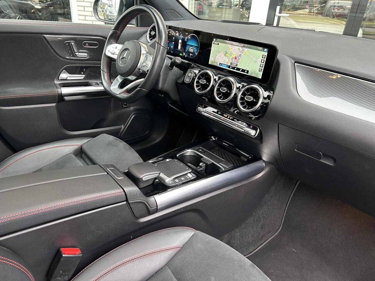 Mercedes-Benz GLA-KLASSE 250 e AMG | Panoramadak | Head-Up