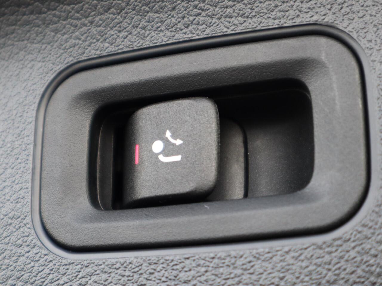 Mercedes-Benz GLA-KLASSE 250 e AMG line