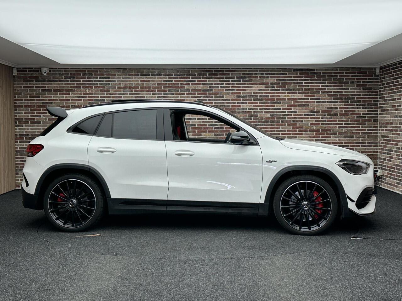 Mercedes-Benz GLA-KLASSE AMG 45 S 4MATIC+ Panorama Memory kuip 360