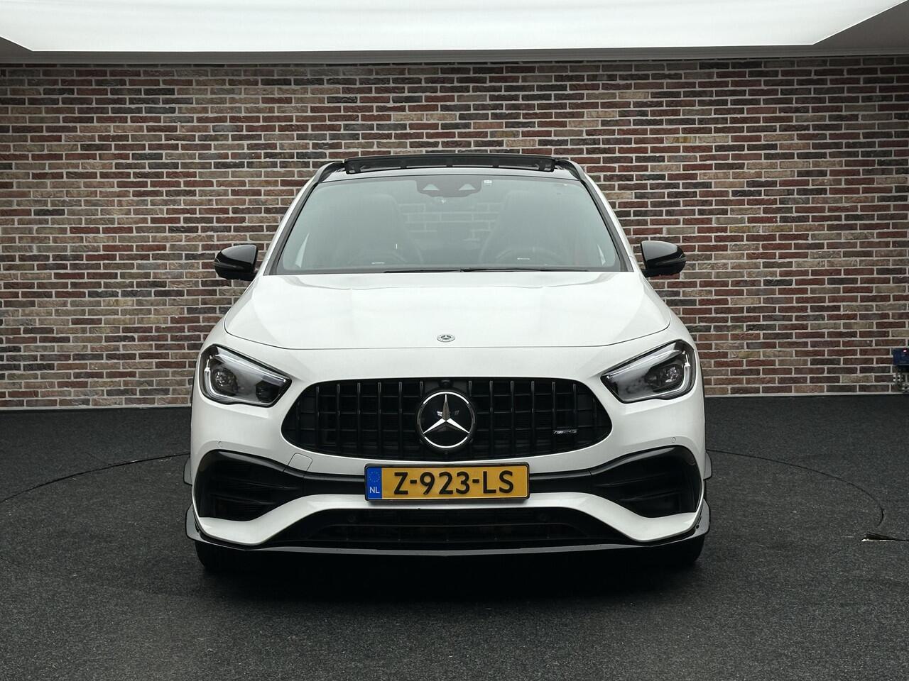 Mercedes-Benz GLA-KLASSE AMG 45 S 4MATIC+ Panorama Memory kuip 360