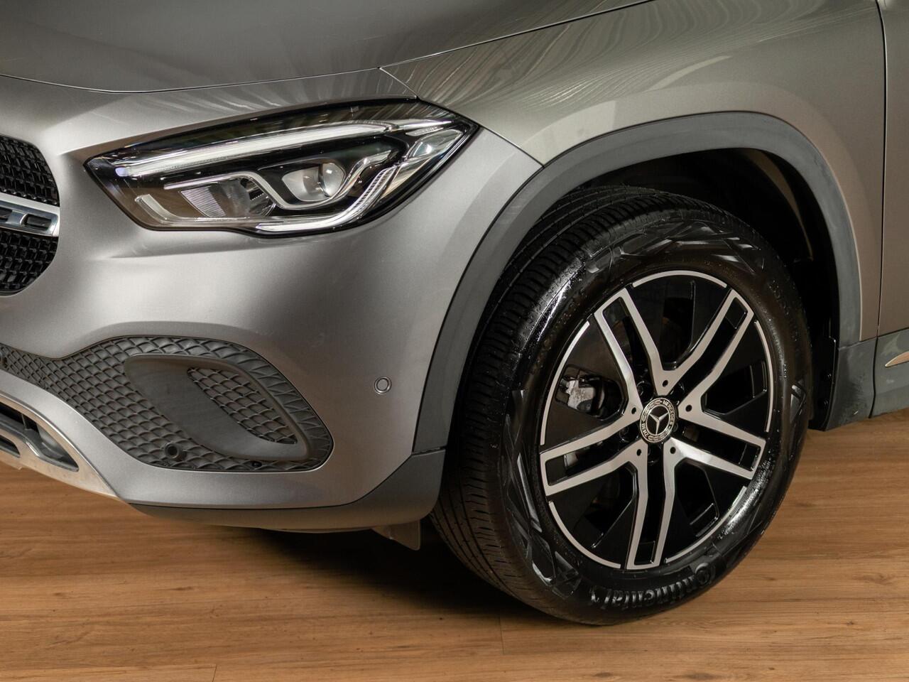 Mercedes-Benz GLA-KLASSE 250 e Business Solution Luxury Limited