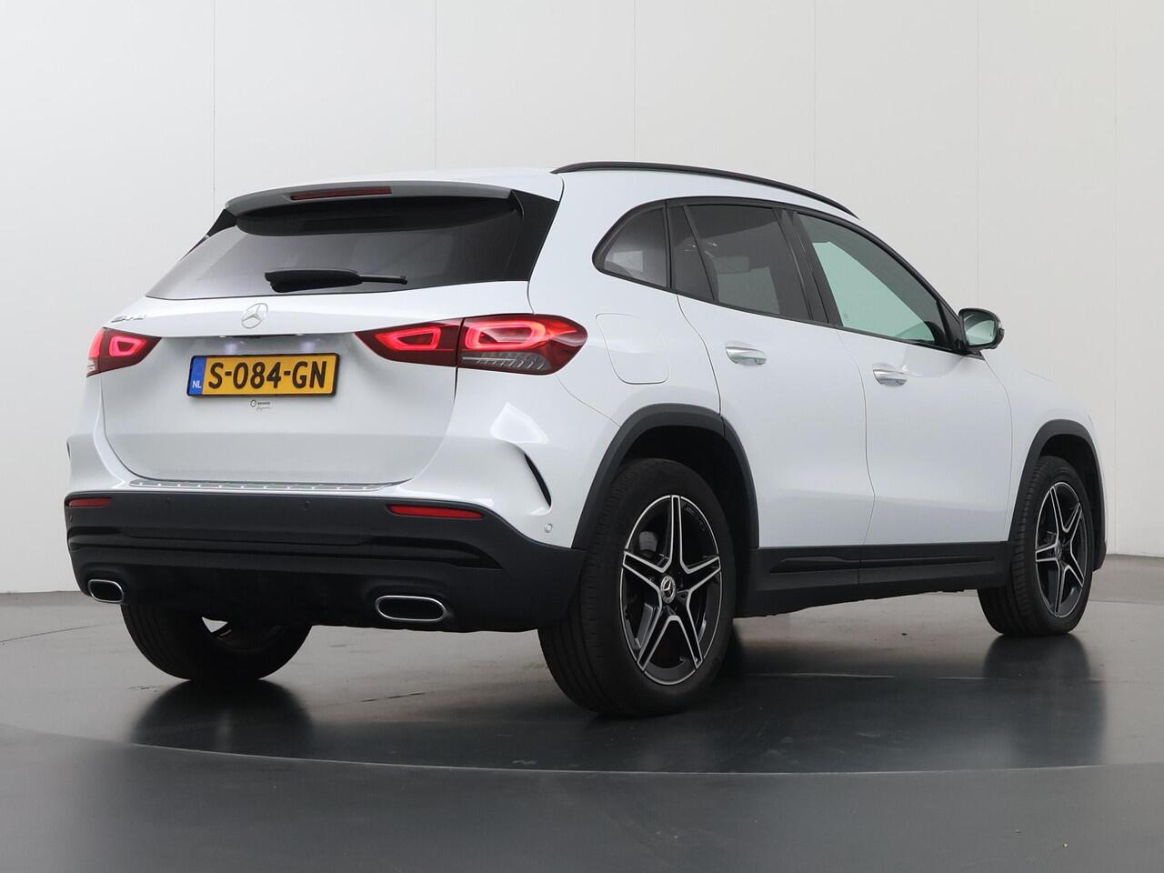 Mercedes-Benz GLA-KLASSE 250 e AMG Line | Night | Panoramadak | Multibeam | Memory | Rijassistentiepakket | 360 graden camera |