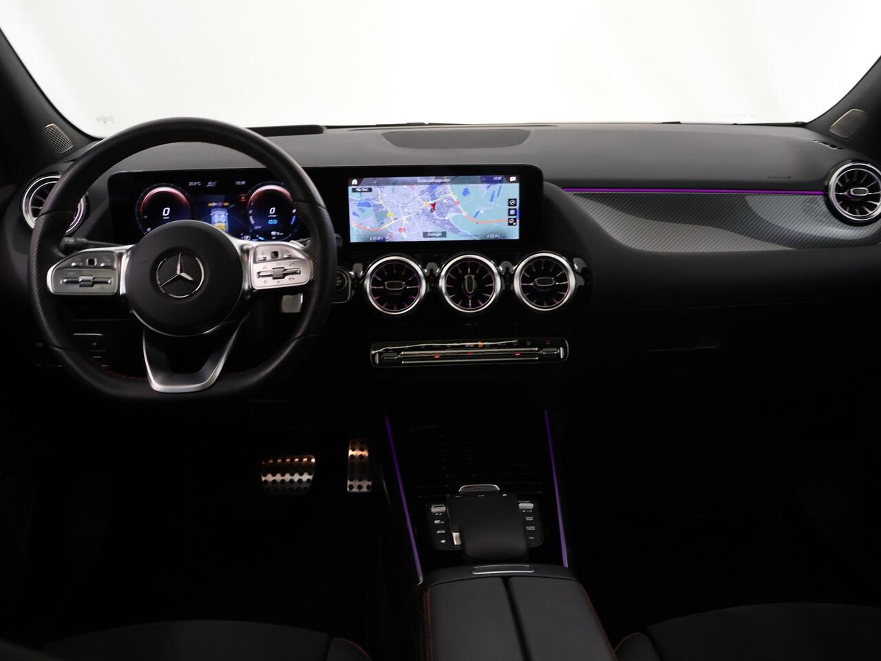 Mercedes-Benz GLA-KLASSE 250 e AMG Line | Night | Panoramadak | Multibeam | Memory | Rijassistentiepakket | 360 graden camera |