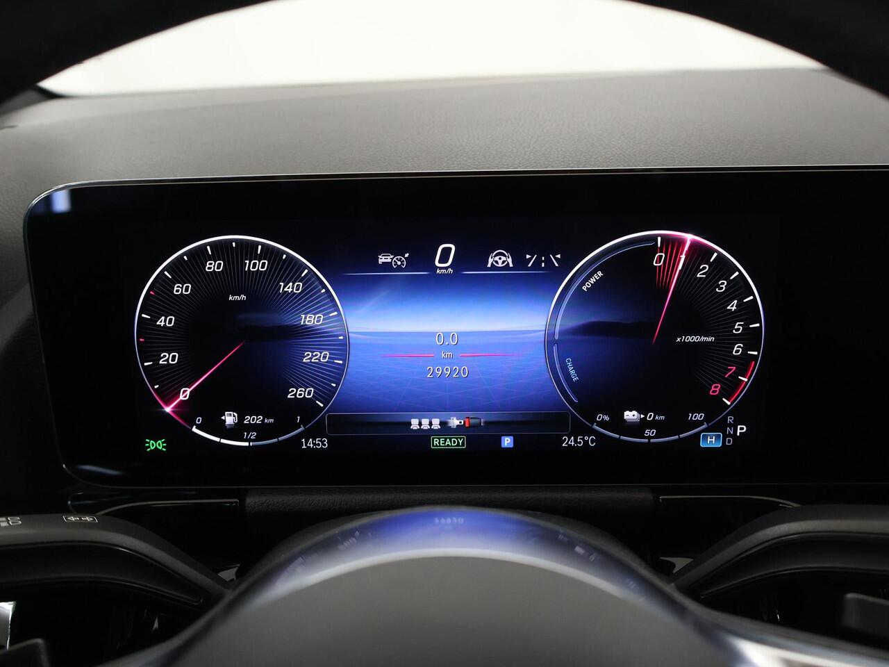 Mercedes-Benz GLA-KLASSE 250 e Business Solution Luxury | Winter pakket | Widescreen | Stoelverwarming |