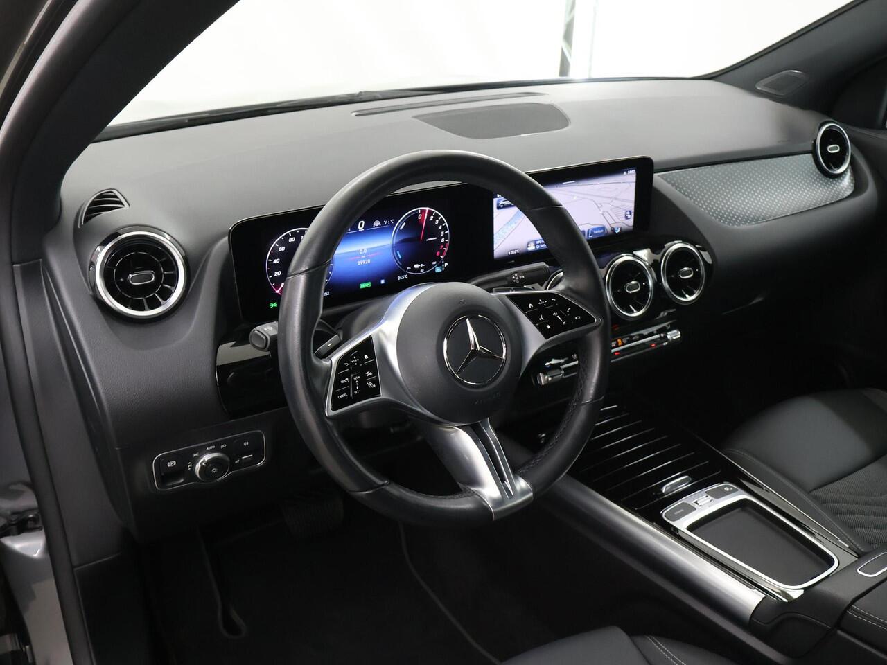 Mercedes-Benz GLA-KLASSE 250 e Business Solution Luxury | Winter pakket | Widescreen | Stoelverwarming |