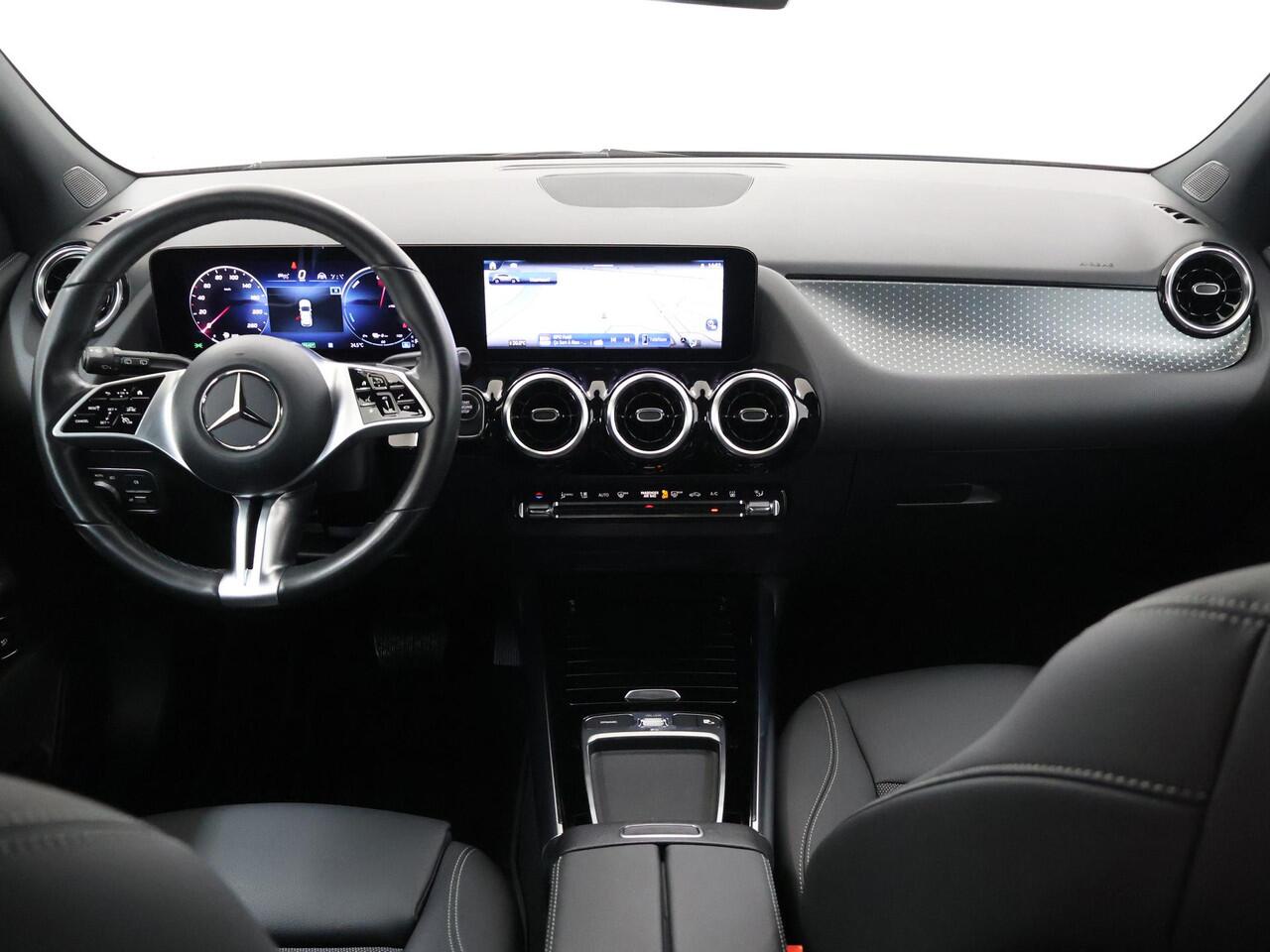 Mercedes-Benz GLA-KLASSE 250 e Business Solution Luxury | Winter pakket | Widescreen | Stoelverwarming |
