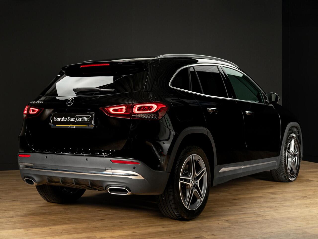 Mercedes-Benz GLA-KLASSE 250 e AMG Line Panorama dak