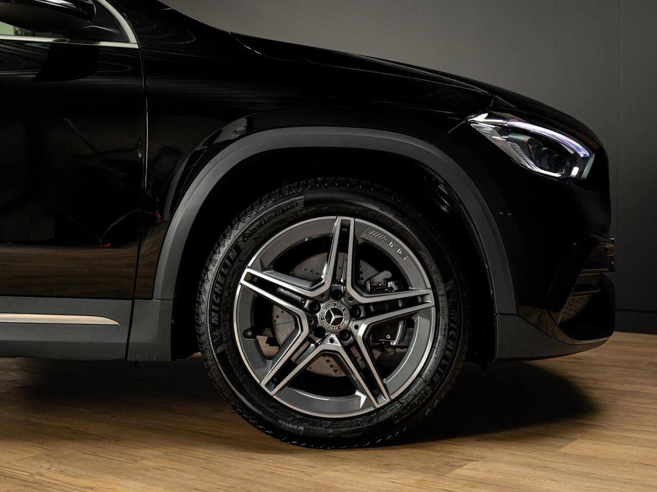 Mercedes-Benz GLA-KLASSE 250 e AMG Line Panorama dak