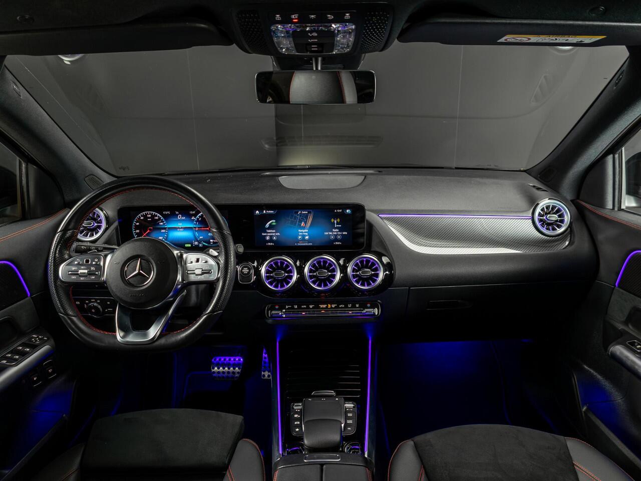 Mercedes-Benz GLA-KLASSE 250 e AMG Line Panorama dak