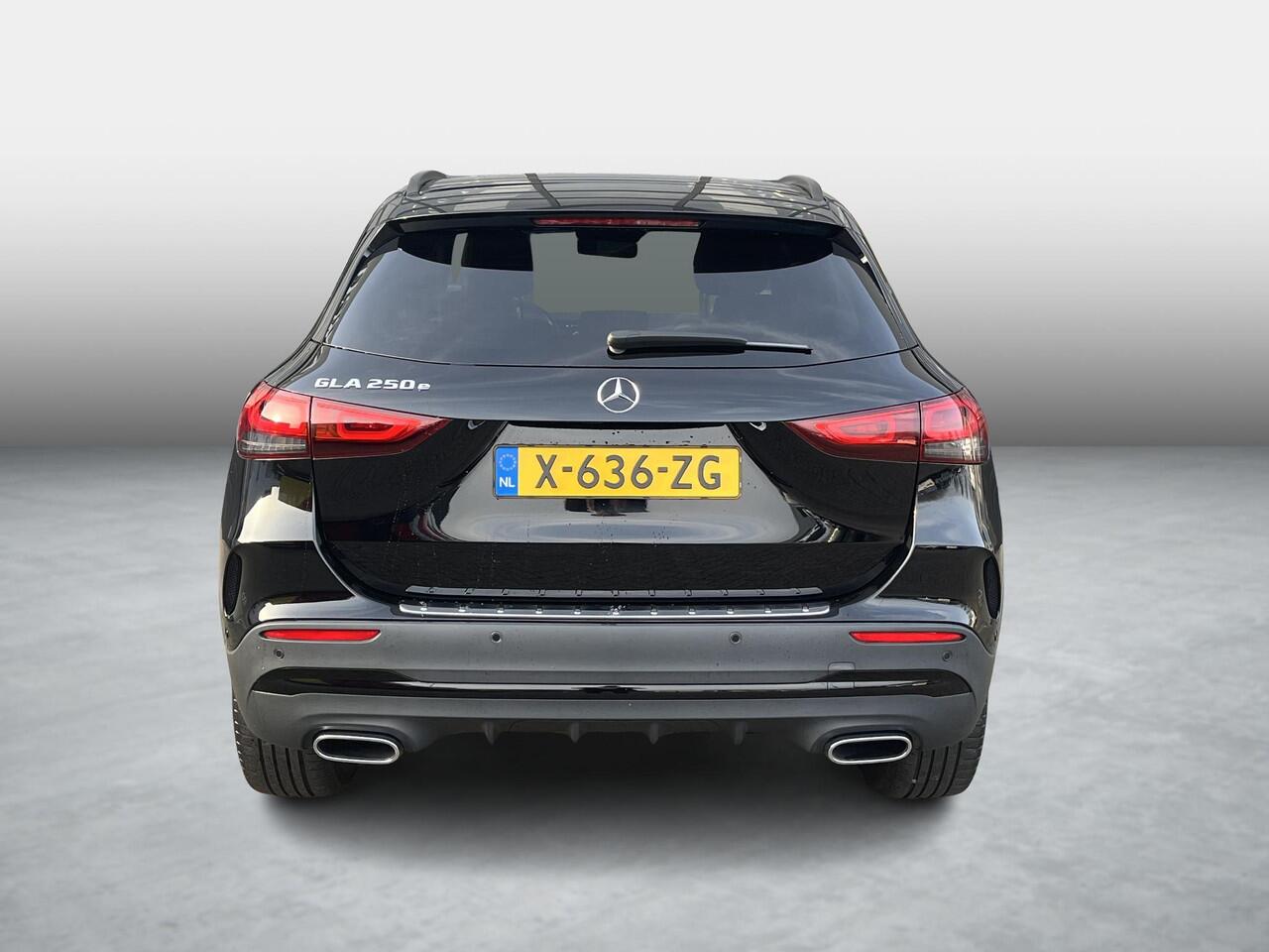 Mercedes-Benz GLA-KLASSE 250 e AMG Line | Panoramadak