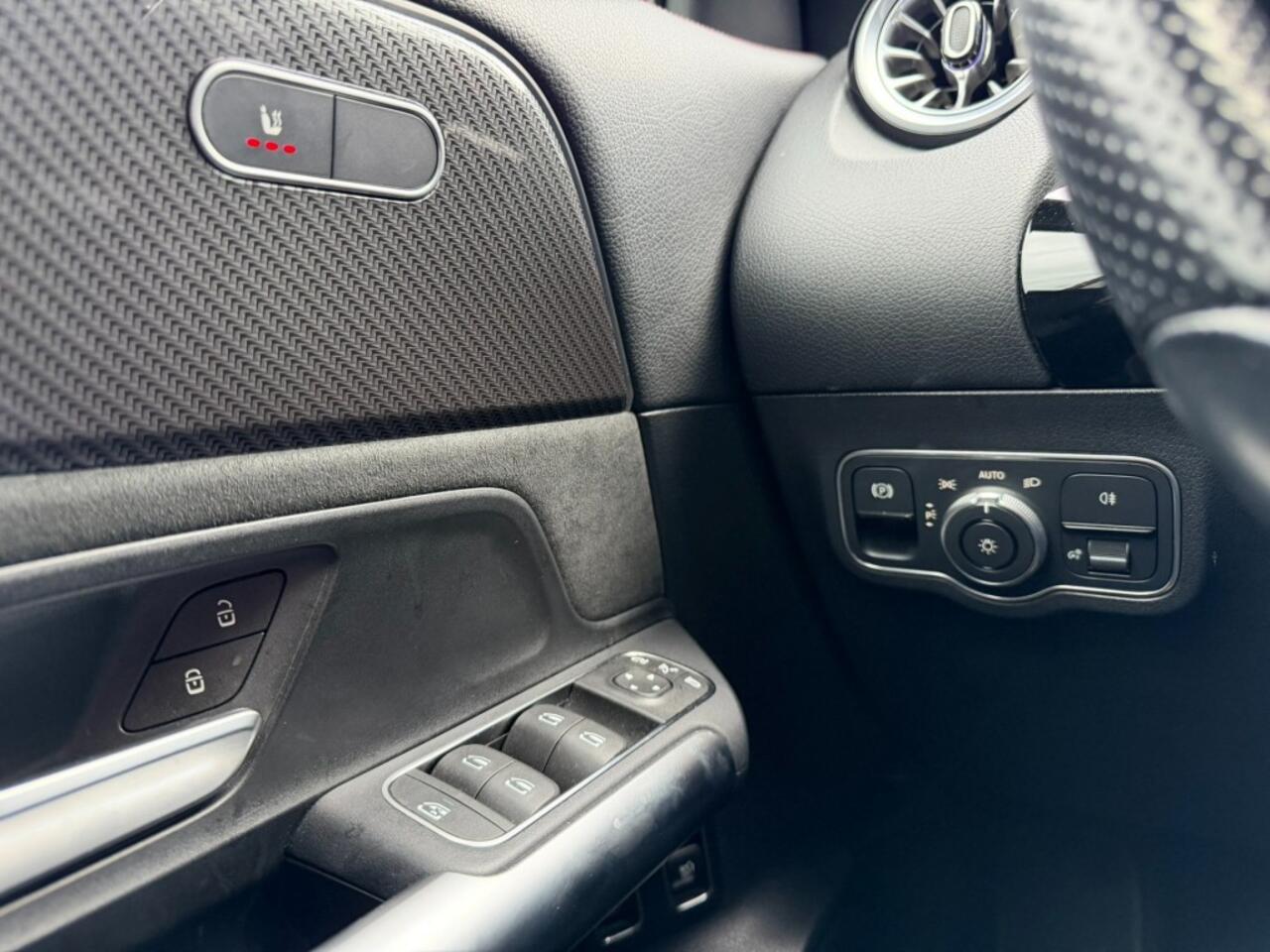 Mercedes-Benz GLA-KLASSE 250 e Plug-In Hybride Automaat AMG Line bj2023