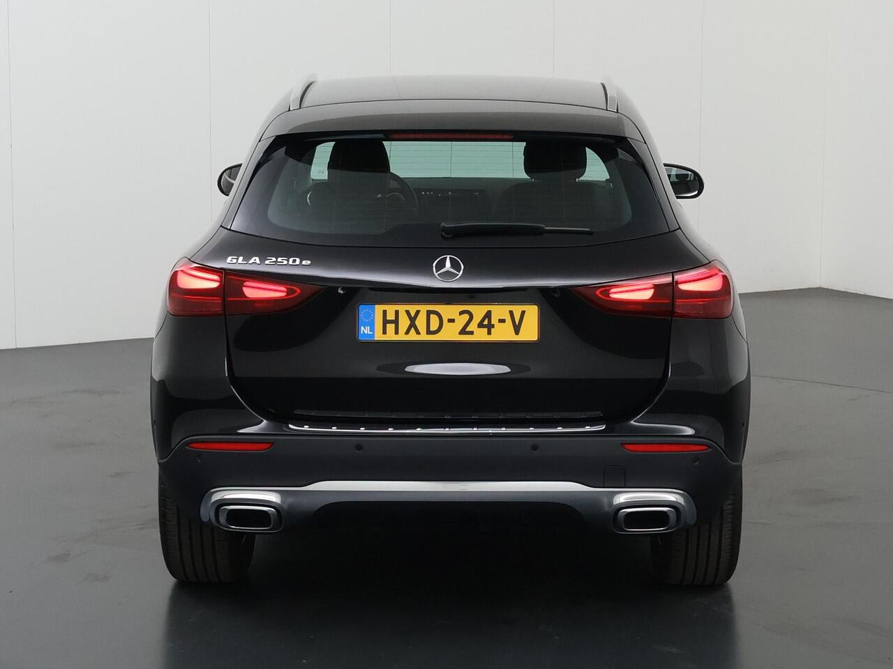 Mercedes-Benz GLA-KLASSE 250 e Business Line | Widscreen | Sfeerverlichting | Elektrische achterklep |
