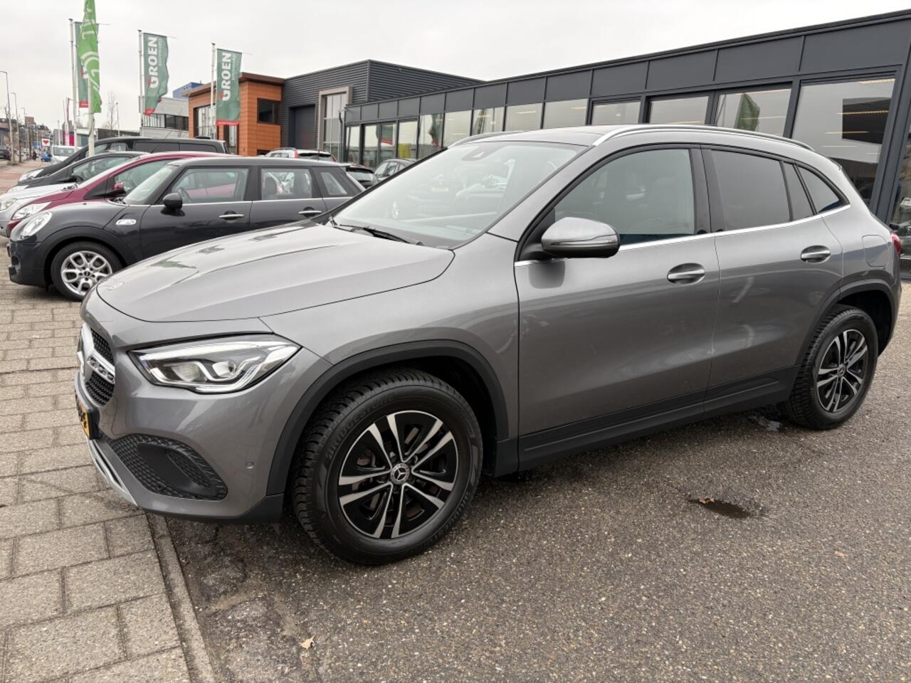 Mercedes-Benz GLA-KLASSE 250 e Luxury Line Panodak, LED