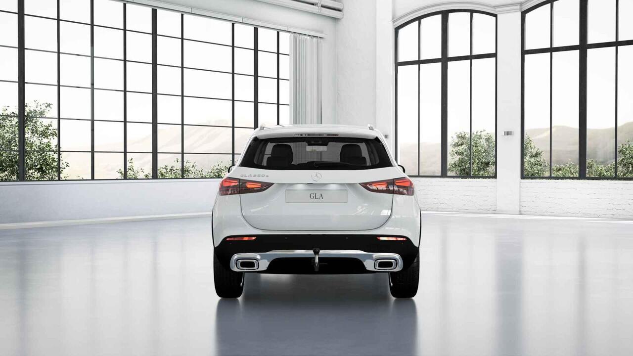 Mercedes-Benz GLA-KLASSE 250 e Luxury Line | Trekhaak | Winter pakket | Elektrische achterklep |