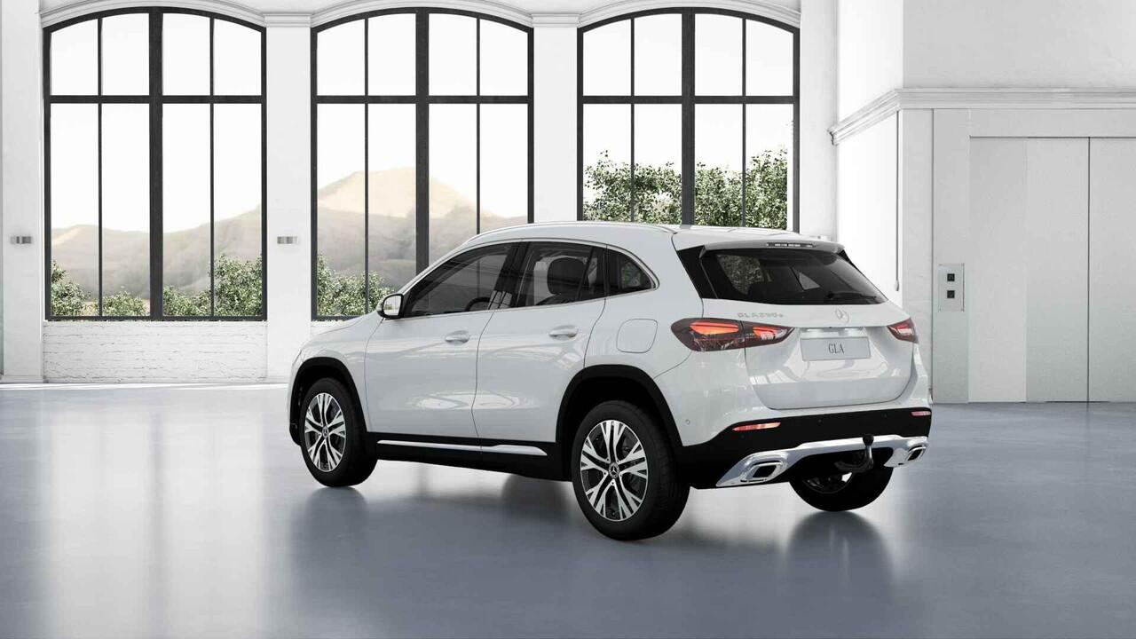 Mercedes-Benz GLA-KLASSE 250 e Luxury Line | Trekhaak | Winter pakket | Elektrische achterklep |