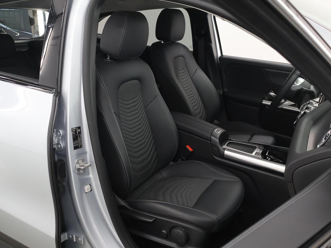 Mercedes-Benz GLA-KLASSE 250 e Luxury Line | Night pakket | Trekhaak | Winter pakket | 360 camera | Multibeam LED |