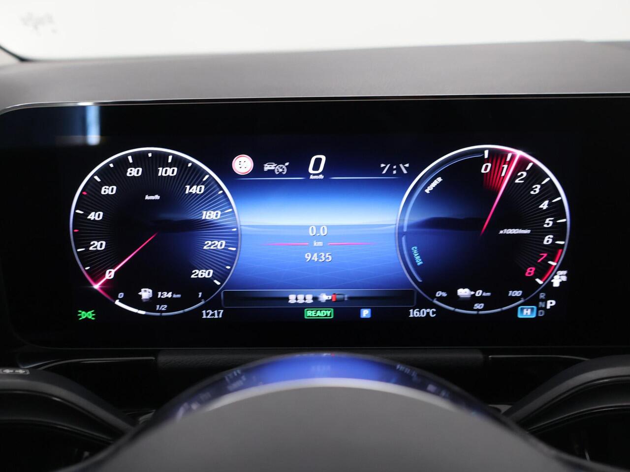 Mercedes-Benz GLA-KLASSE 250 e Luxury Line | Night pakket | Trekhaak | Winter pakket | 360 camera | Multibeam LED |