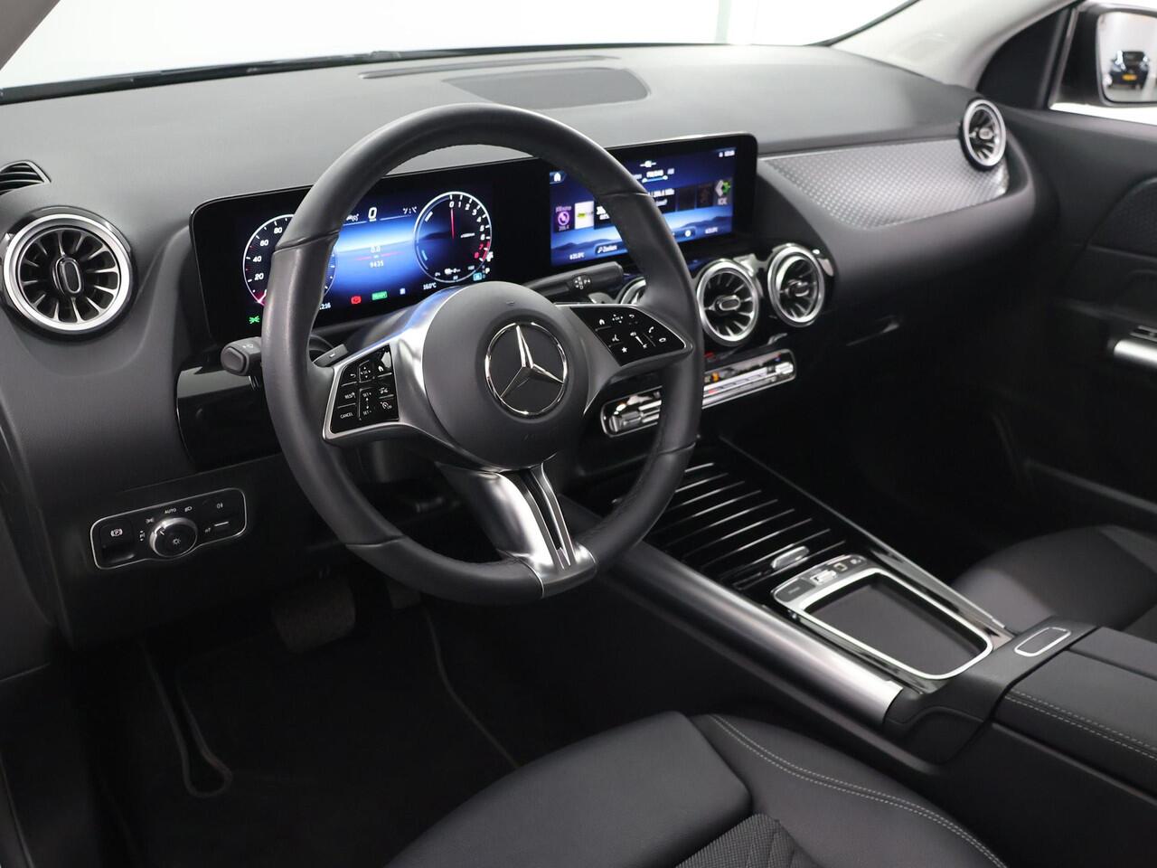 Mercedes-Benz GLA-KLASSE 250 e Luxury Line | Night pakket | Trekhaak | Winter pakket | 360 camera | Multibeam LED |