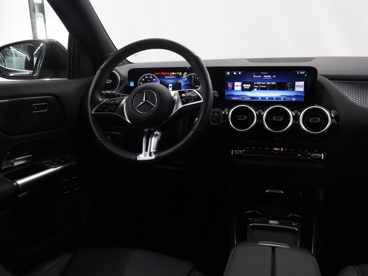 Mercedes-Benz GLA-KLASSE 250 e Luxury Line | Trekhaak | Winter pakket | Widescreen |