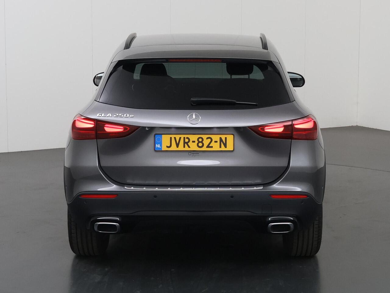 Mercedes-Benz GLA-KLASSE 250 e Luxury Line | Trekhaak | Night pakket | Apple carplay |