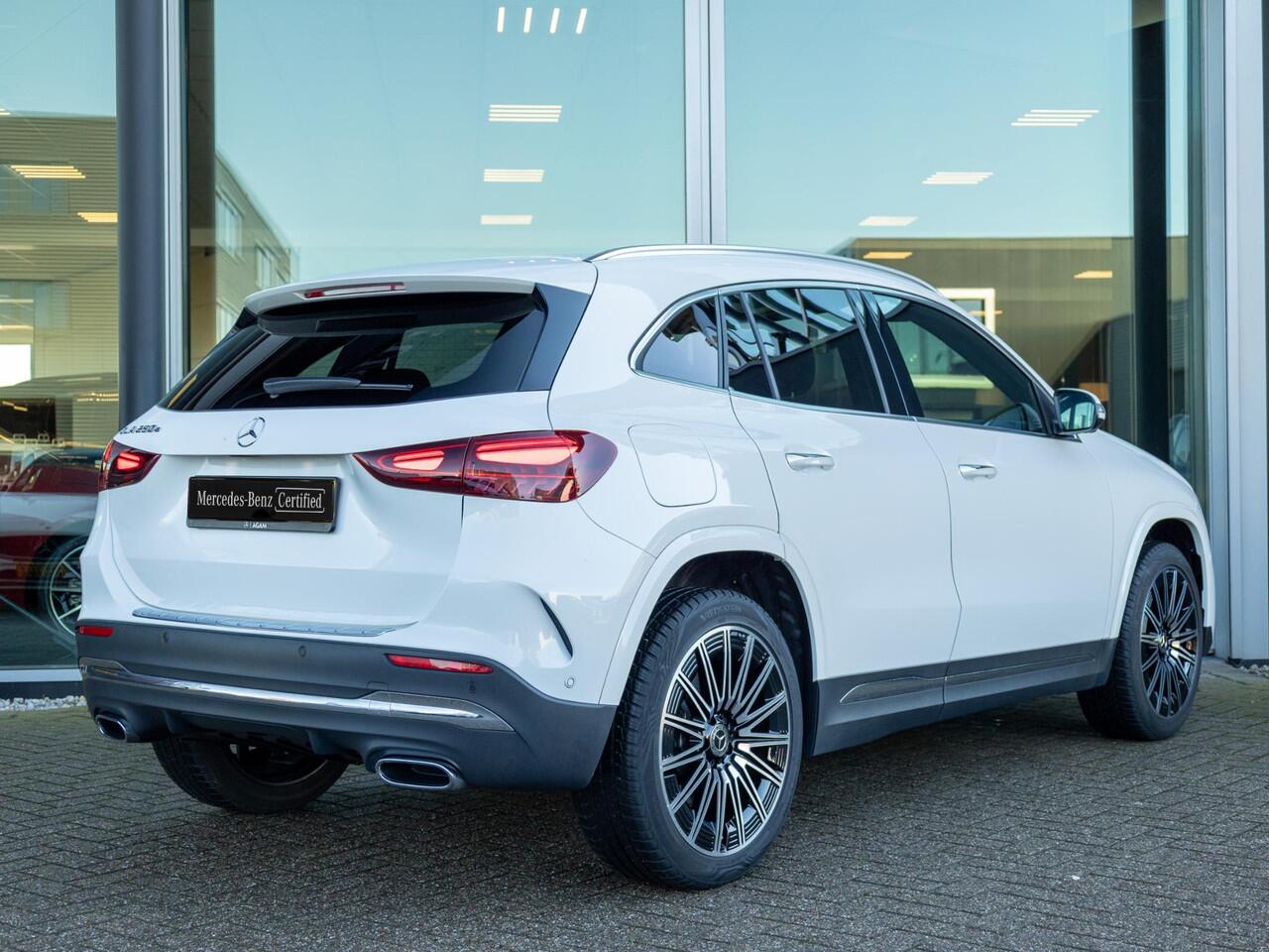 Mercedes-Benz GLA-KLASSE 250 e Star Edition AMG Line Trekhaak
