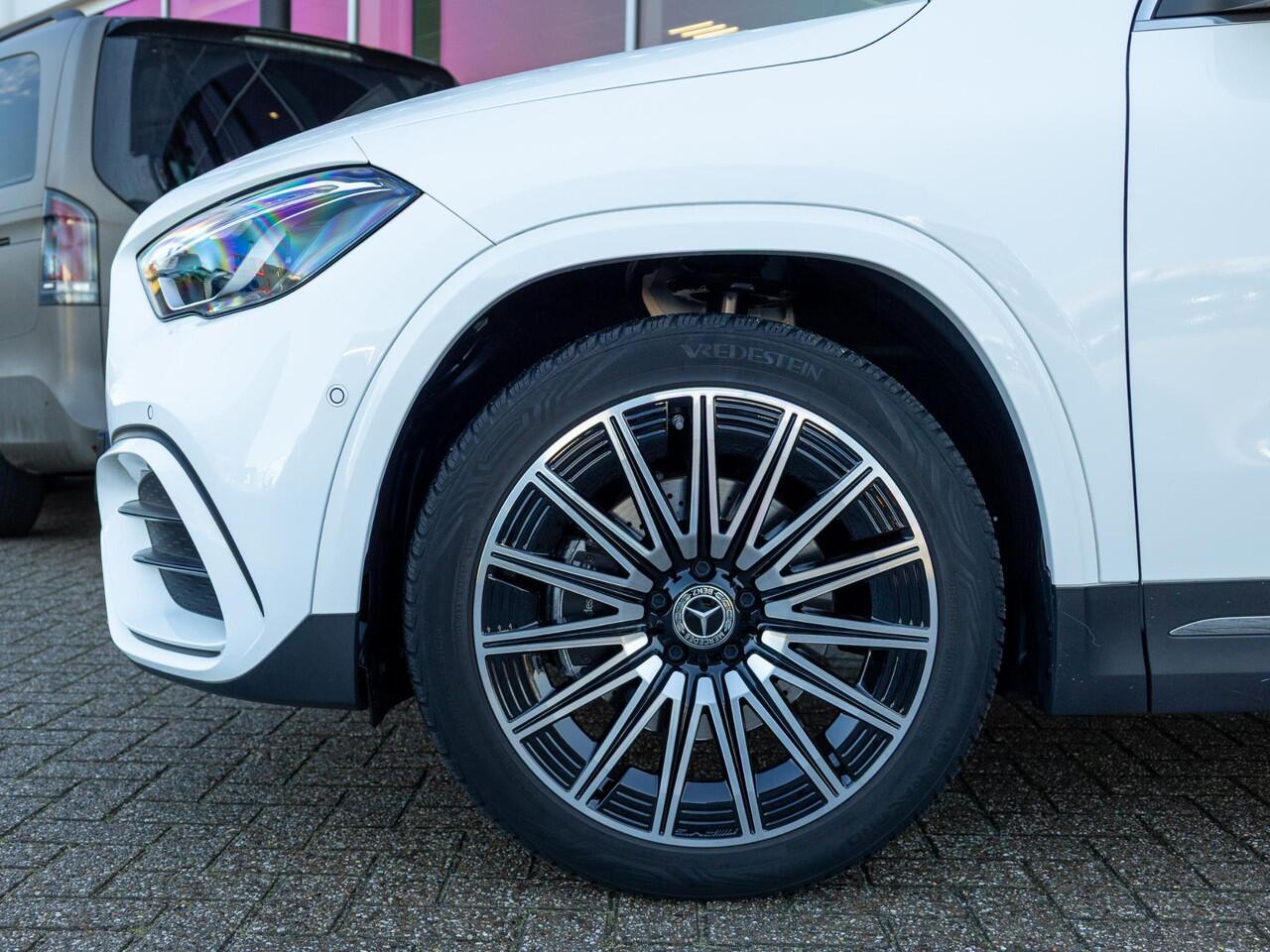 Mercedes-Benz GLA-KLASSE 250 e Star Edition AMG Line Trekhaak