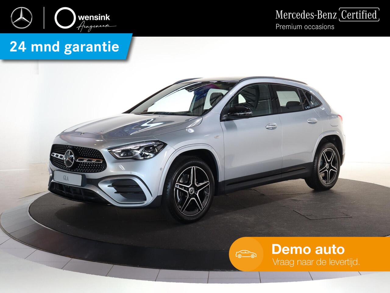 Mercedes-Benz GLA-KLASSE 250e Business Solution AMG | Night | Panoramadak | Parkeercamera | Stoelverwarming | Sfeerverlichting |