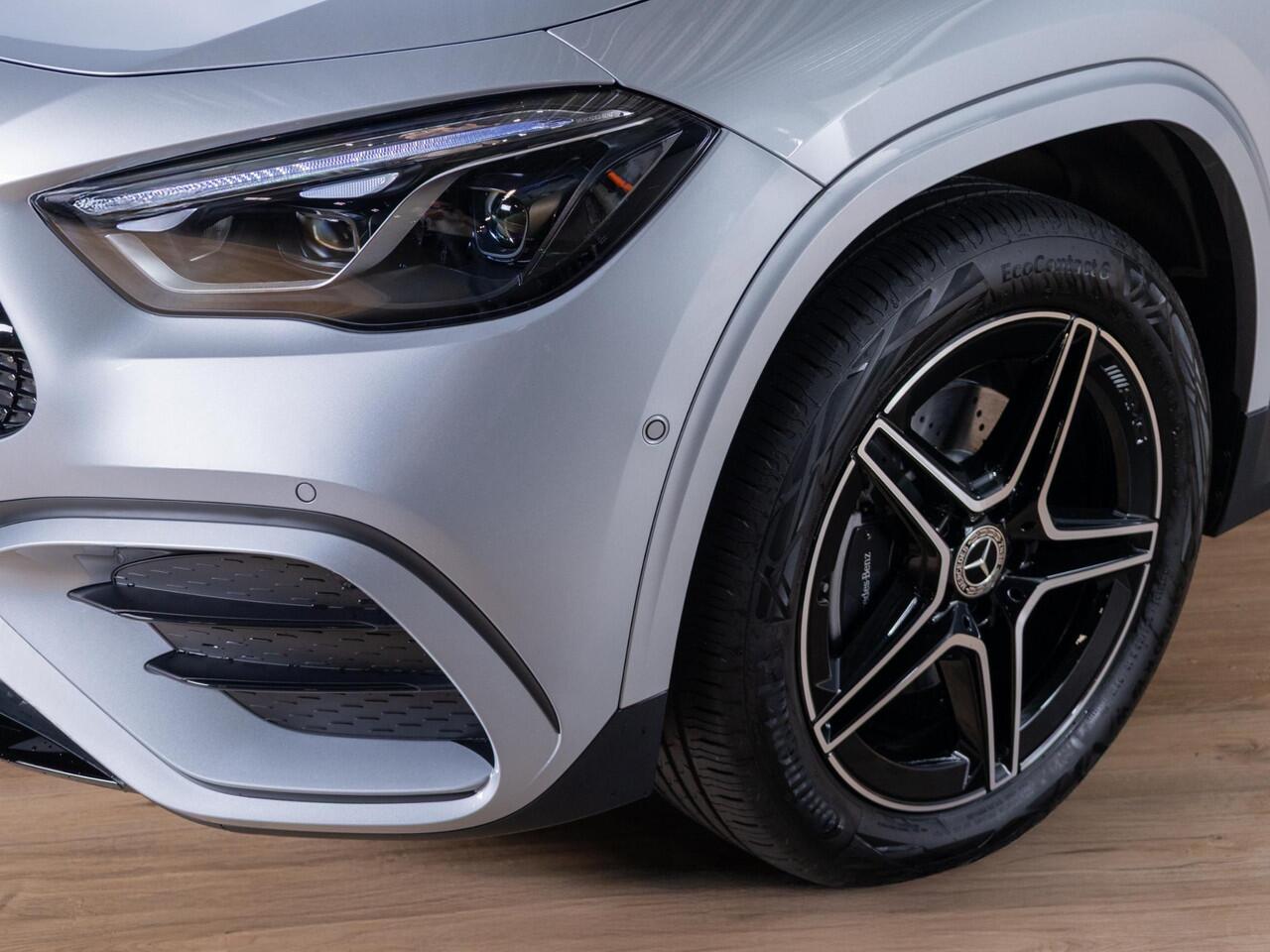 Mercedes-Benz GLA-KLASSE 250 e Business Solution AMG Panorama dak | Trekhaak