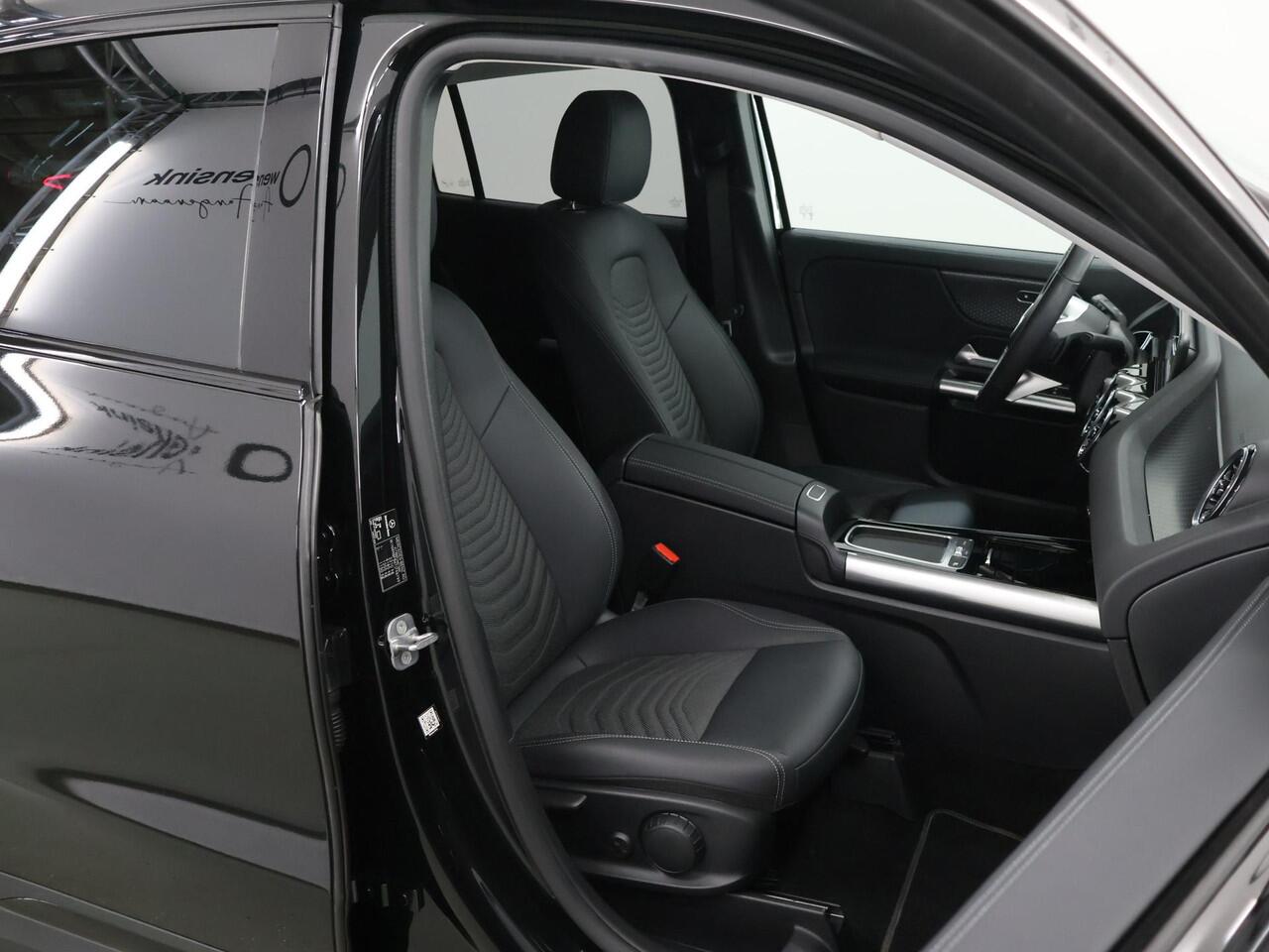 Mercedes-Benz GLA-KLASSE 250 e Luxury Line | Trekhaak | Night pakket | Multibeam | Winter pakket | Parkeercamera |