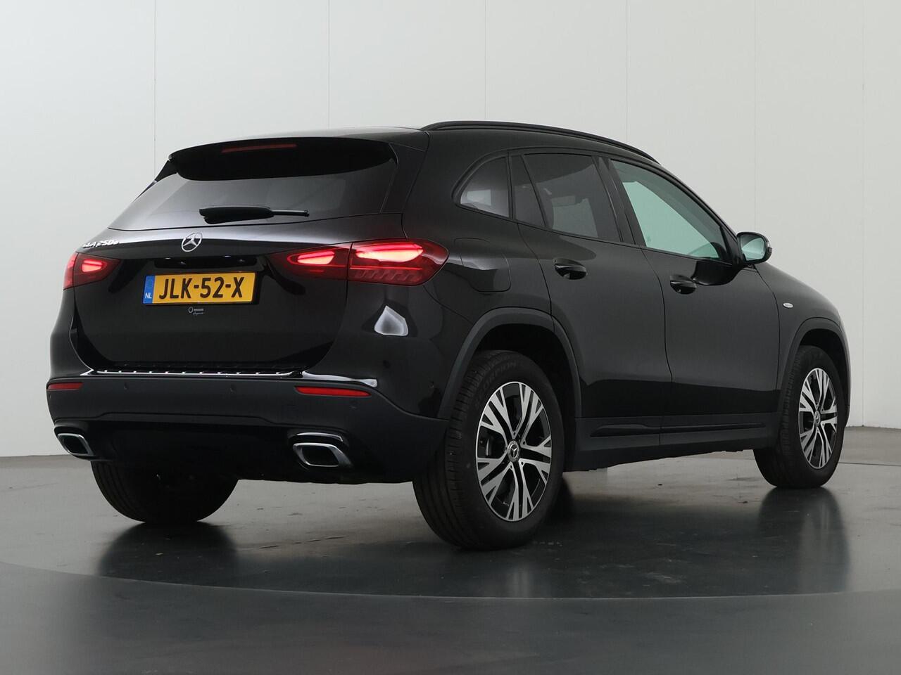 Mercedes-Benz GLA-KLASSE 250 e Luxury Line | Trekhaak | Night pakket | Multibeam | Winter pakket | Parkeercamera |