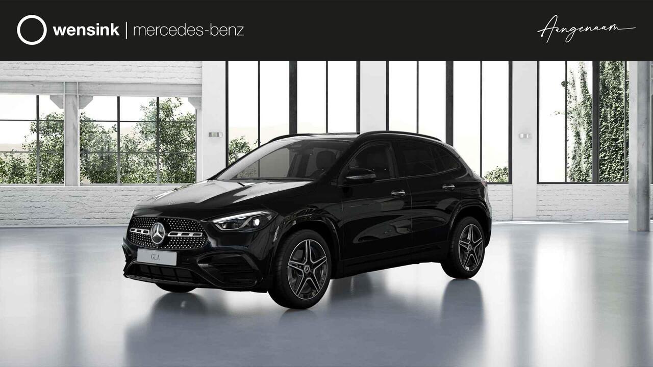 Mercedes-Benz GLA-KLASSE 180 Business Solution AMG | Panoramaschuifdak | Premium Plus | Trekhaak | Nightpakket | Achteruitrijcamera | Stoelverwarming voor |