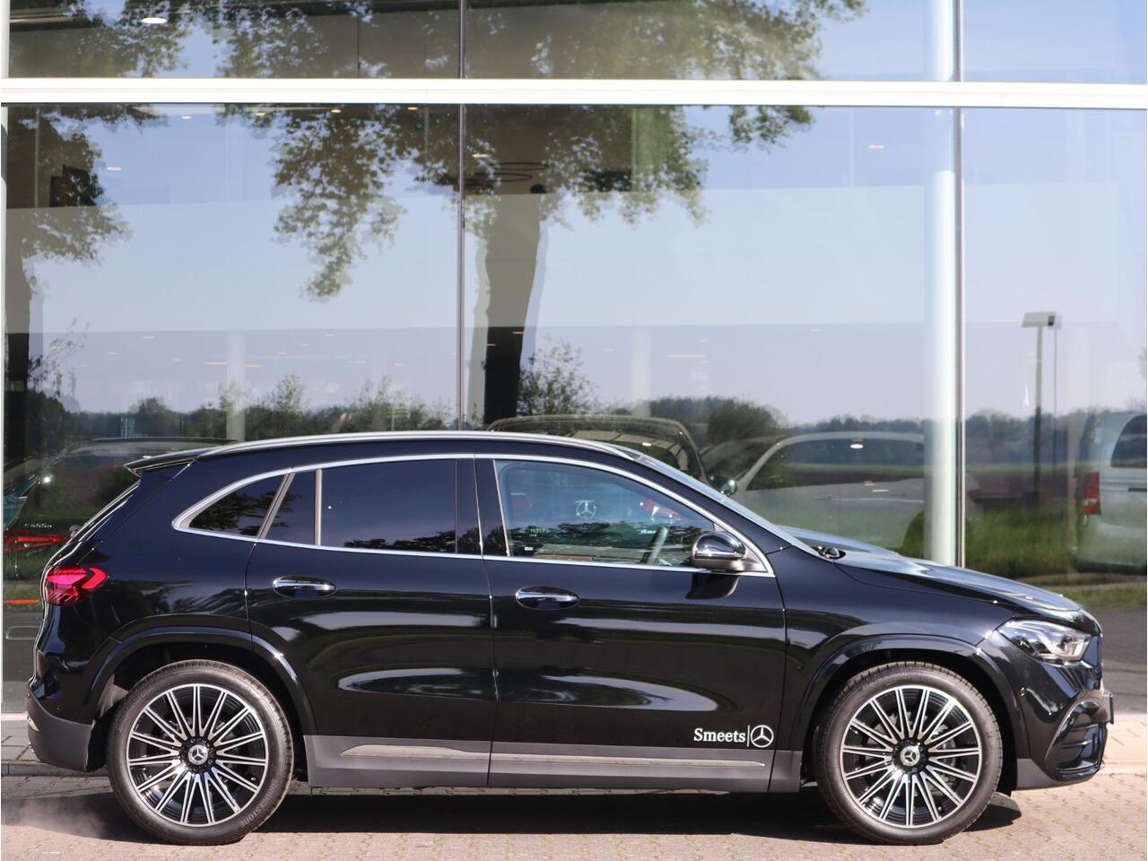 Mercedes-Benz GLA-KLASSE 180 AMG Line