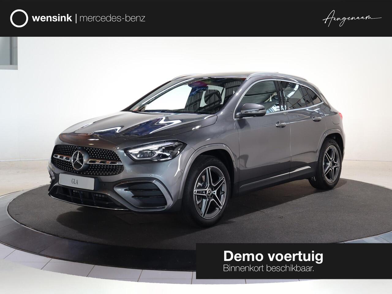 Mercedes-Benz GLA-KLASSE 180 Business Solution AMG | Panoramaschuifdak | Premium Plus | head-up display | Trekhaak