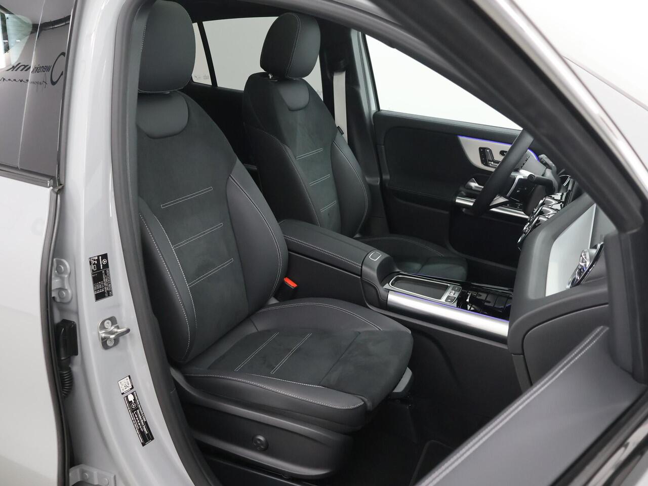 Mercedes-Benz GLA-KLASSE 250 e AMG Line | Panoramadak | Trekhaak | 20 inch | Night pakket |