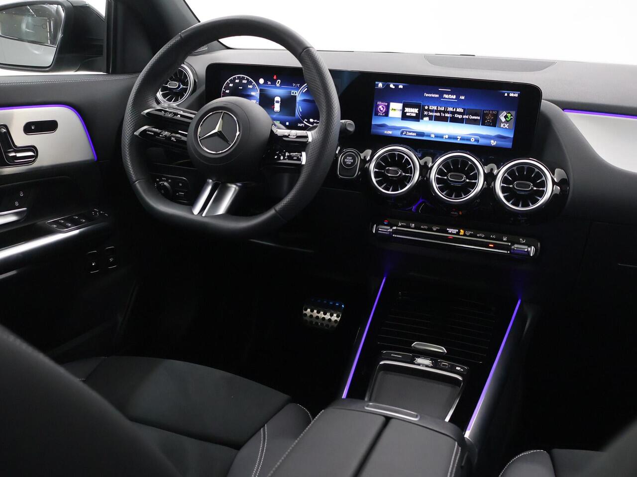 Mercedes-Benz GLA-KLASSE 250 e AMG Line | Panoramadak | Trekhaak | 20 inch | Night pakket |