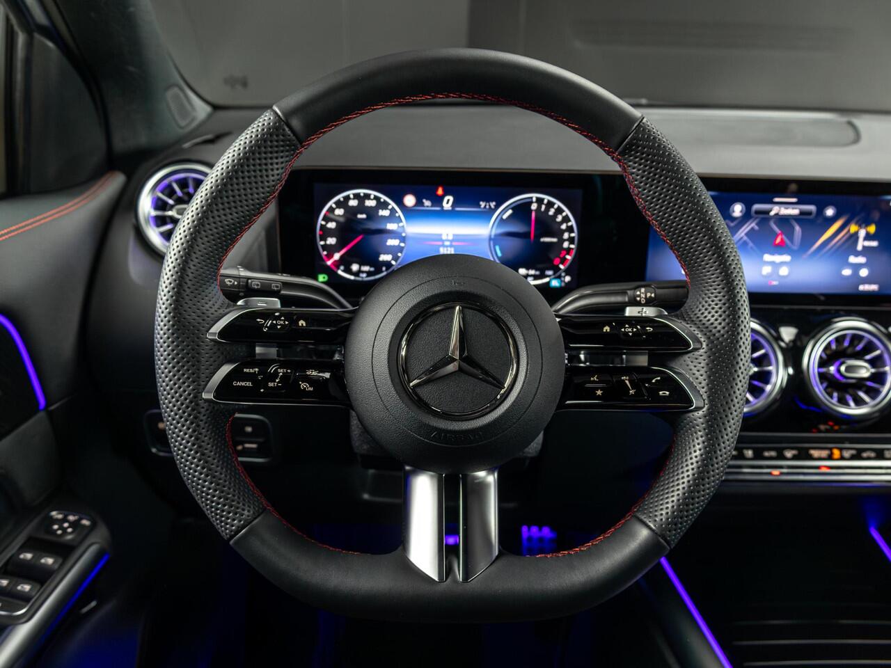 Mercedes-Benz GLA-KLASSE 250 e AMG Line