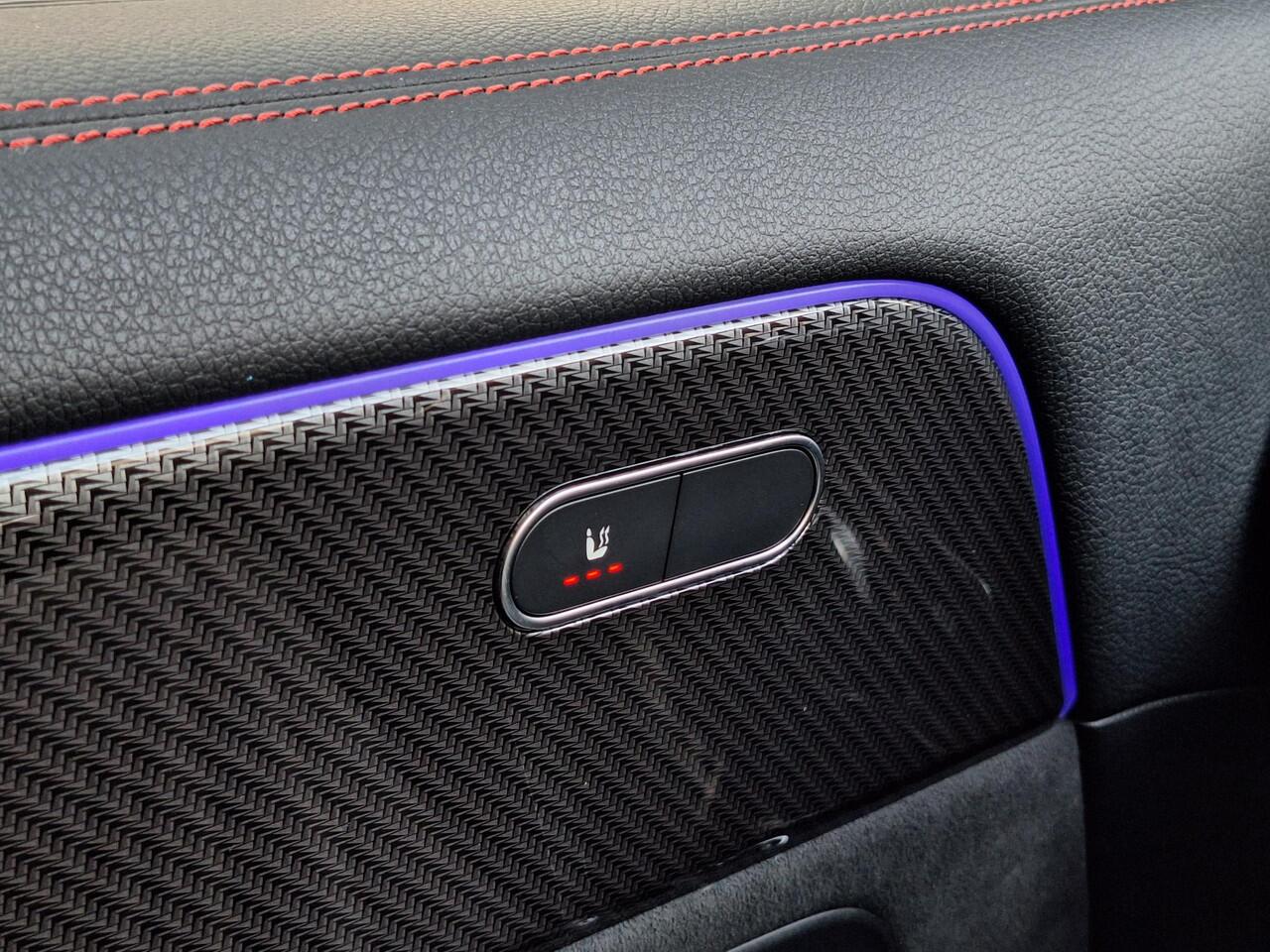 Mercedes-Benz GLA-KLASSE 180 Star Edition AMG Line | Panoramadak | Night pakket | Achteruitrijcamera | Sfeerverlichting | Stoelverwarming | Multibeam LED | Keyless-GO | Elektrische achterklep