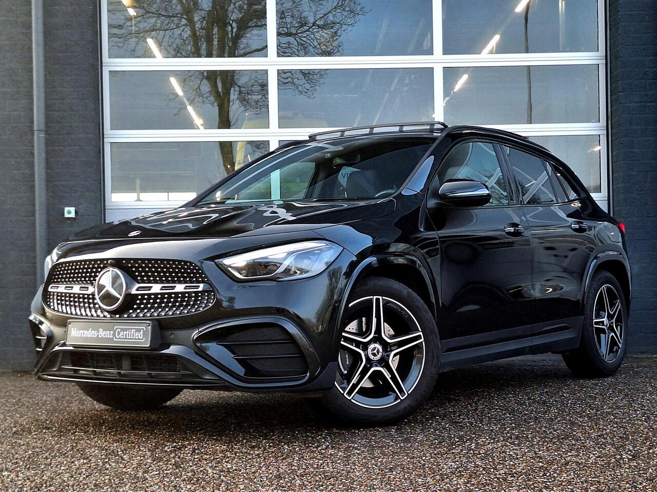 Mercedes-Benz GLA-KLASSE 180 Star Edition AMG Line | Panoramadak | Night pakket | Achteruitrijcamera | Sfeerverlichting | Stoelverwarming | Multibeam LED | Keyless-GO | Elektrische achterklep
