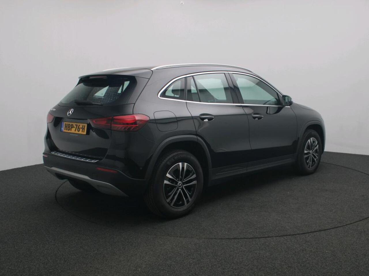 Mercedes-Benz GLA-KLASSE 250 e Star Edition | Achteruitrijcamera | Stoelverwarming | Elektrische achterklep